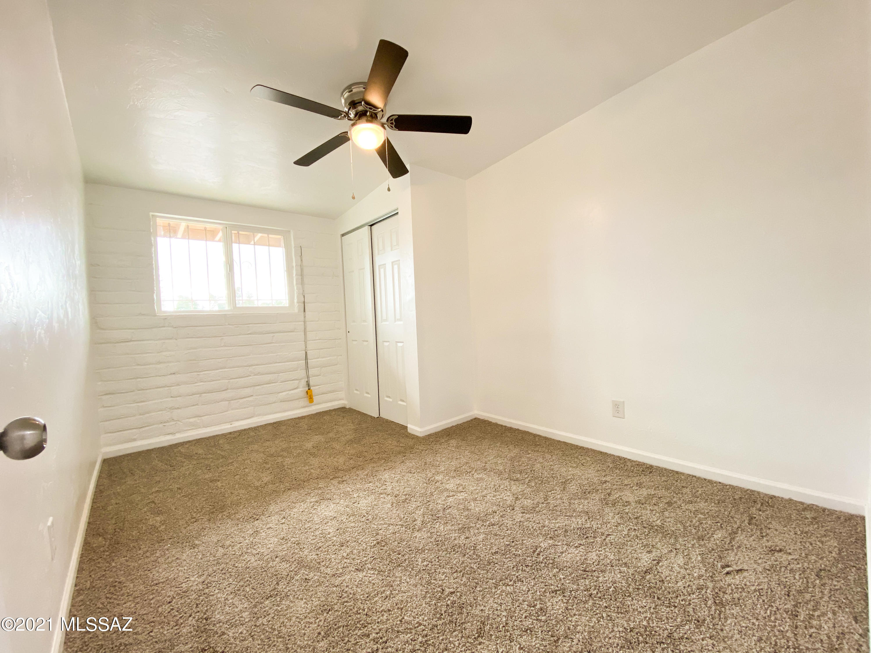 1462 West Roger Road Tucson, AZ 85705 - Photo 11 of 33