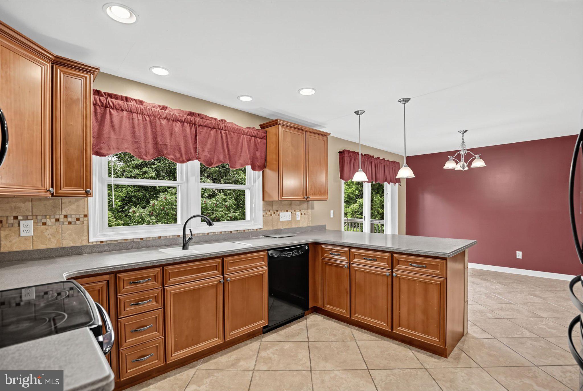 9430 Solomons Island Road North Owings, MD 20736 - Photo 12 of 36 Gallery Image 12