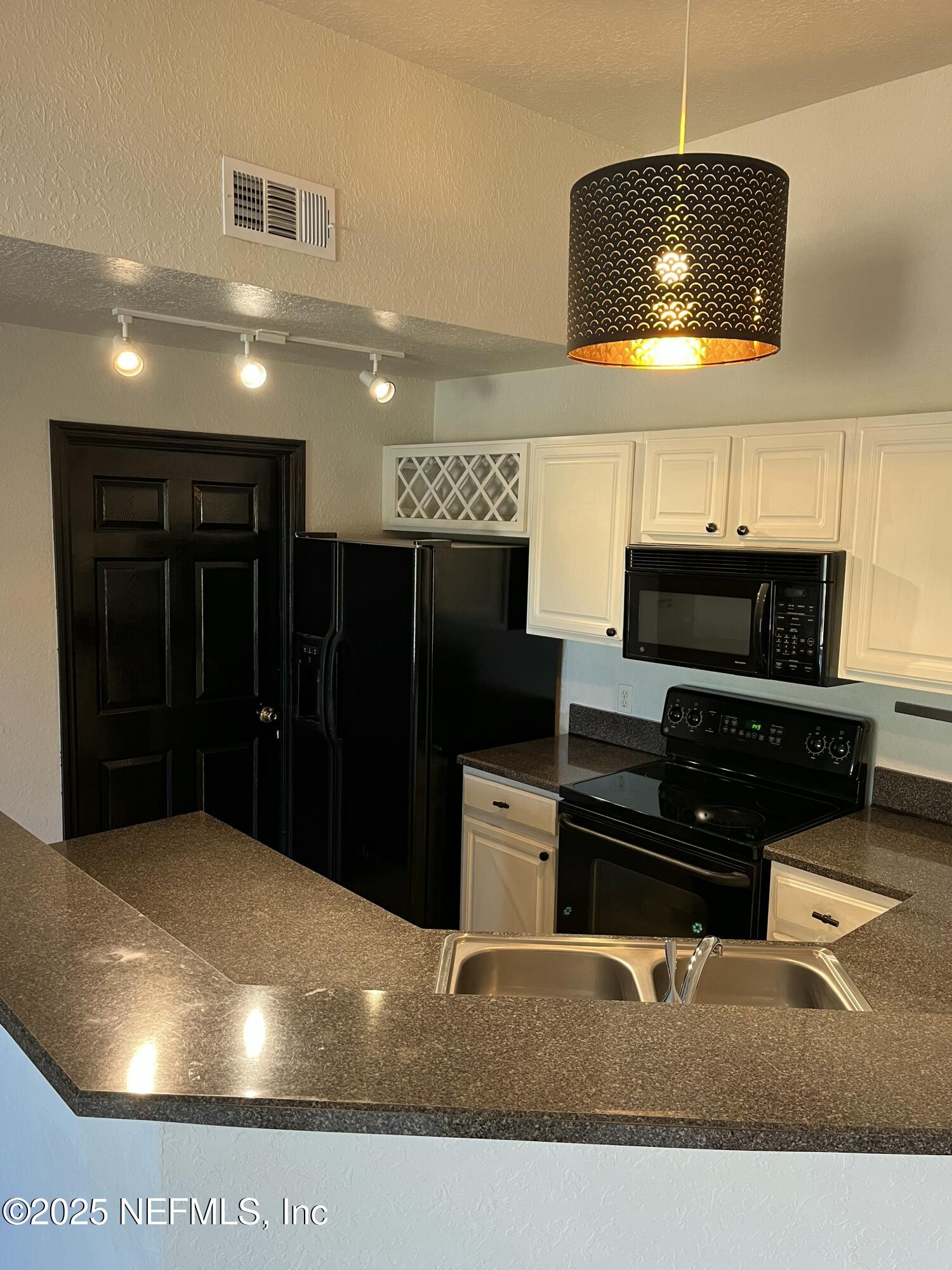 425 Timberwalk Court, Unit 1135 Ponte Vedra Beach, FL 32082 - Photo 4 of 22 Kitchen