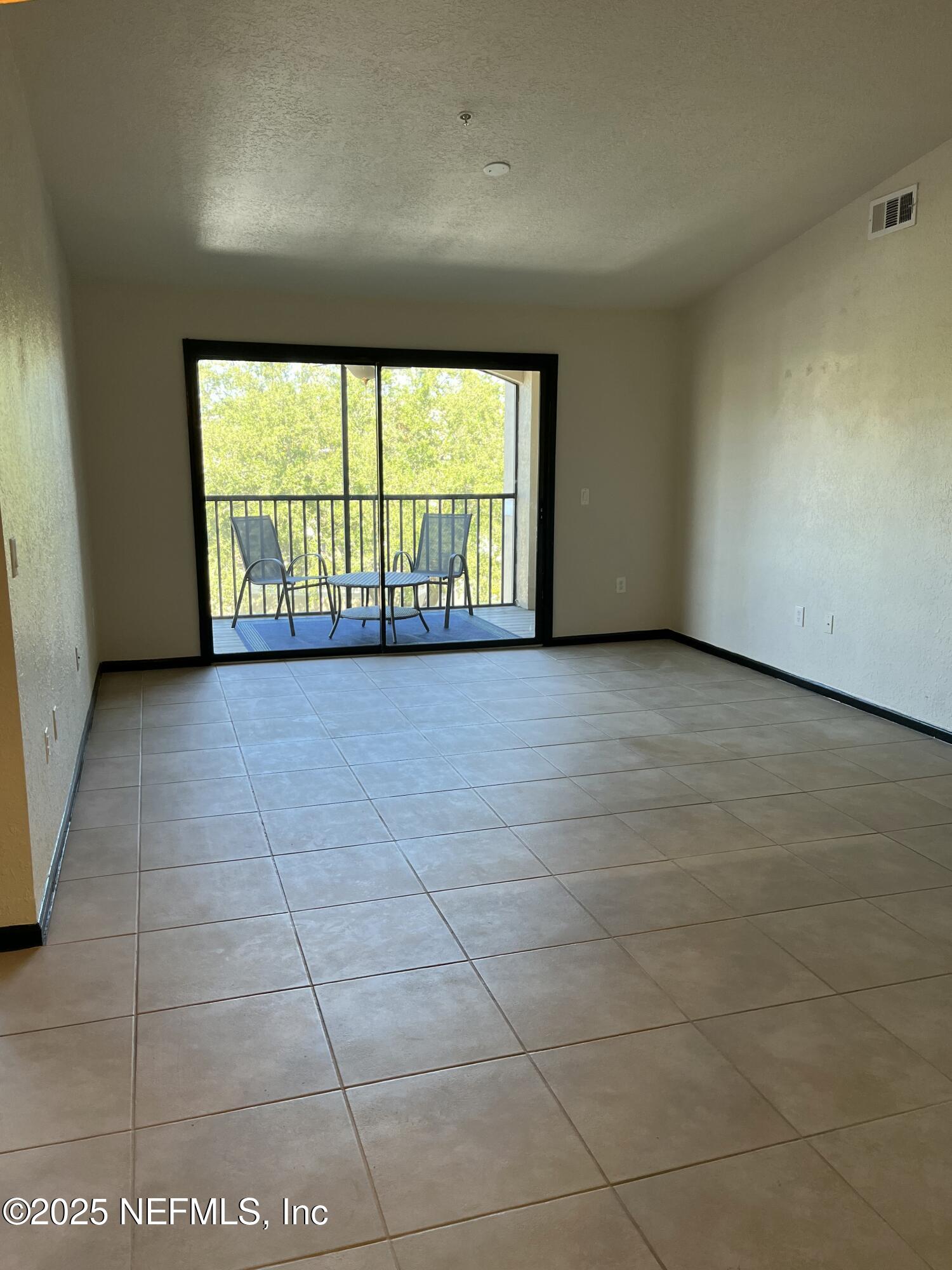 425 Timberwalk Court, Unit 1135 Ponte Vedra Beach, FL 32082 - Photo 7 of 22 living room