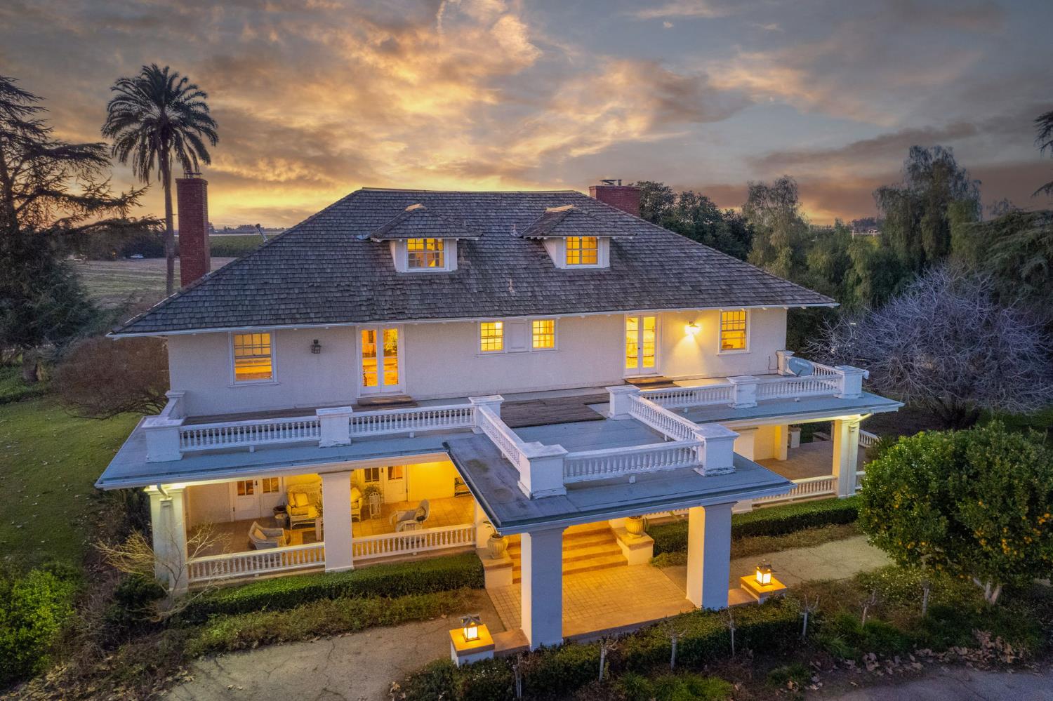 9486 East Lincoln Avenue Del Rey, CA 93616 - Photo 54 of 77 a front view of a house with a yard