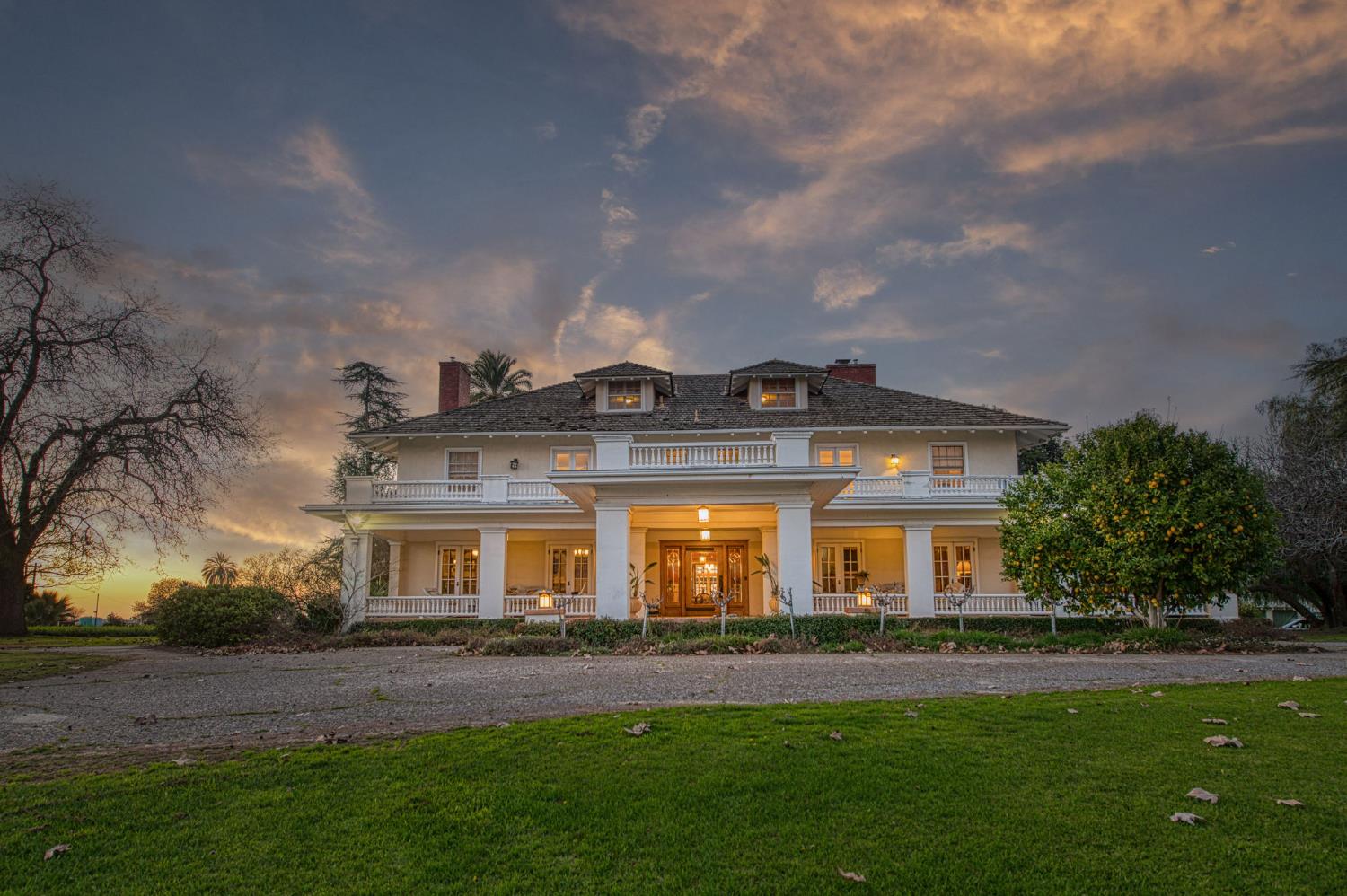9486 East Lincoln Avenue Del Rey, CA 93616 - Photo 61 of 77 a front view of house with yard and green space