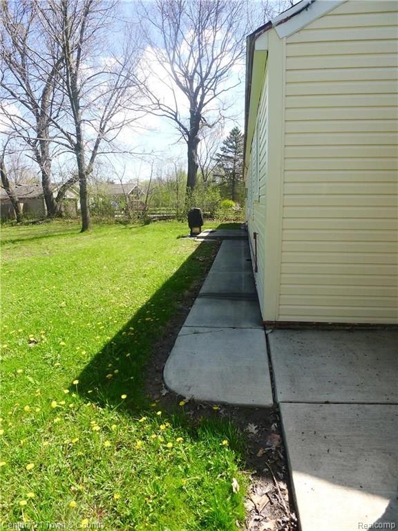 30004 West 10 Mile Road Farmington, MI 48336 - Photo 30 of 34