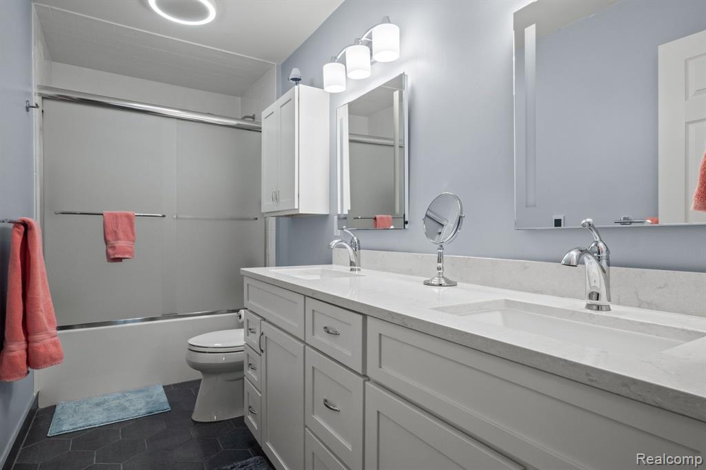 405 Pleasant Ridge Drive Canton, MI 48188 - Photo 29 of 41 Gallery Image 29