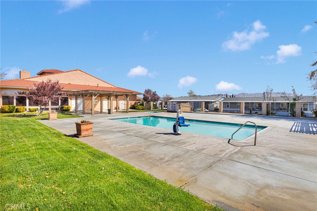 20843 Waalew Road, Unit C6 Apple Valley, CA 92307 - Photo 37 of 39