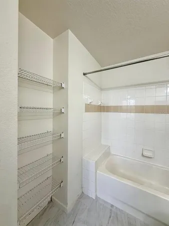 $1,450 | 17106 Carrington Park Drive, Unit 605, Tampa, FL 33647