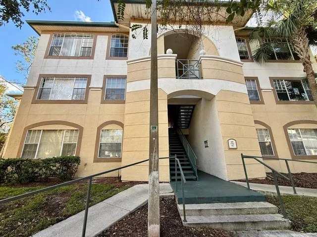 $1,450 | 17106 Carrington Park Drive, Unit 605, Tampa, FL 33647