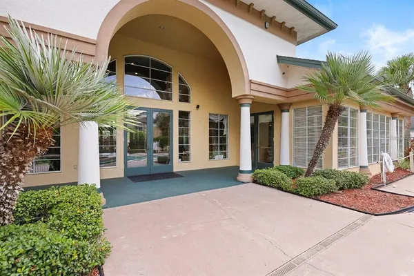 $1,450 | 17106 Carrington Park Drive, Unit 605, Tampa, FL 33647