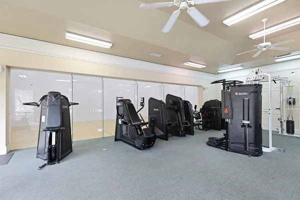 $1,450 | 17106 Carrington Park Drive, Unit 605, Tampa, FL 33647