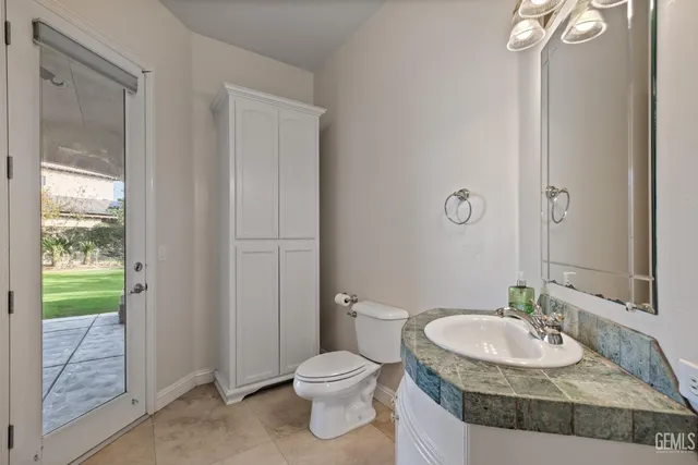 $1,150,000 | Undisclosed Address, Bakersfield, CA 93311