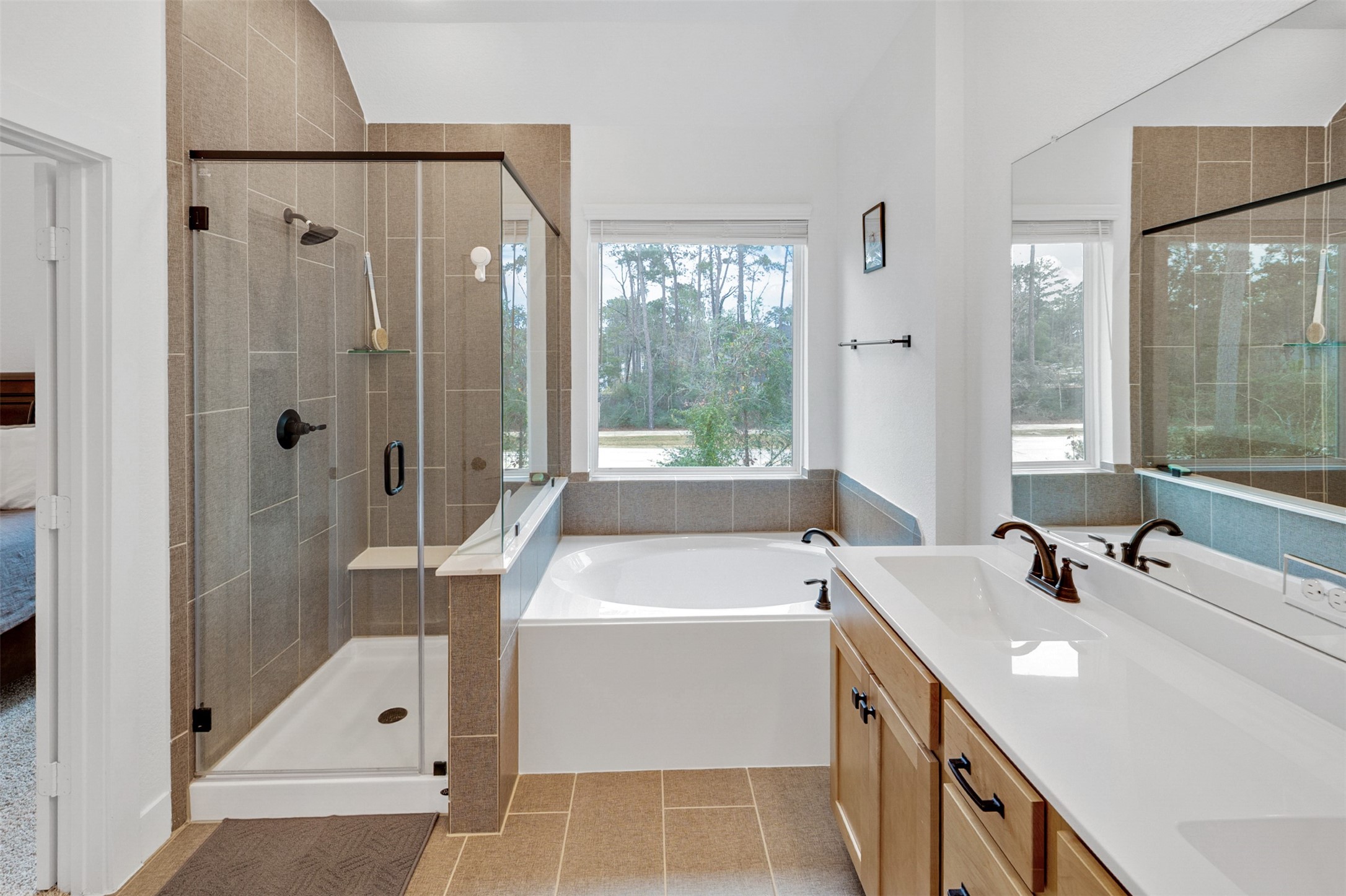 144 Red Cascade Trail Conroe, TX 77318 - Photo 15 of 34 Stunning!