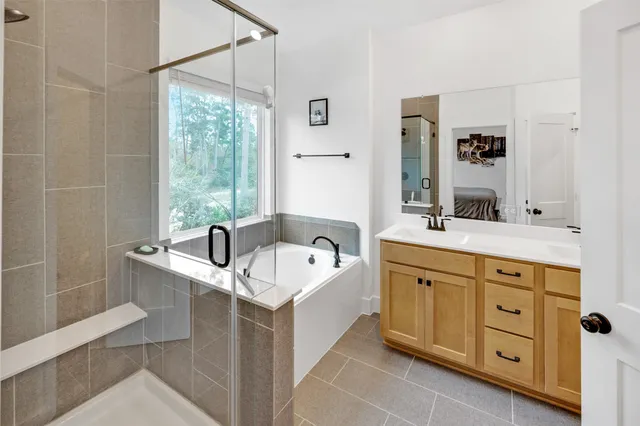 $325,000 | 144 Red Cascade Trail, Conroe, TX 77318