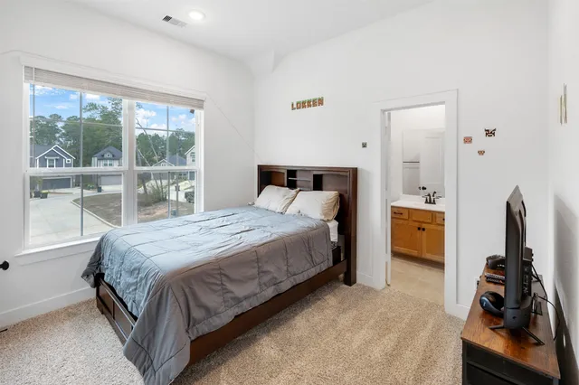 $325,000 | 144 Red Cascade Trail, Conroe, TX 77318