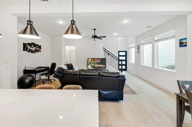 $325,000 | 144 Red Cascade Trail, Conroe, TX 77318