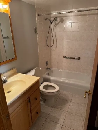 $1,695 | 4600 North Cumberland Avenue, Unit 613, Chicago, IL 60656