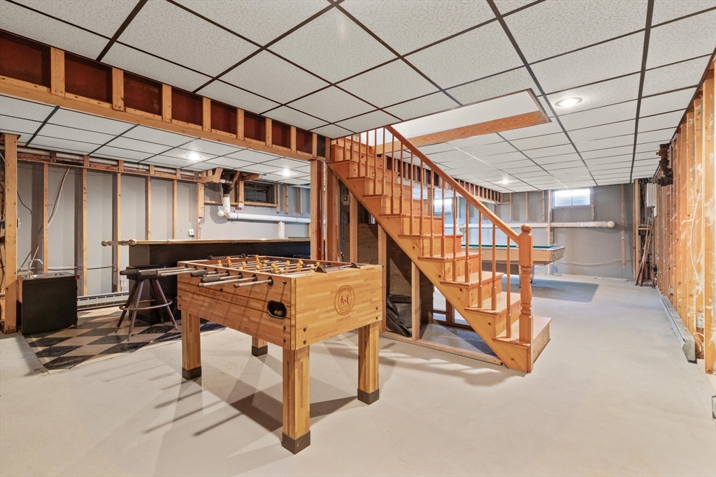 196 Dunstable Road North Chelmsford, MA 01863 - Photo 34 of 42 Gallery Image 34