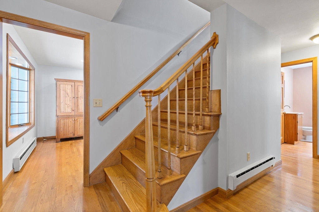196 Dunstable Road North Chelmsford, MA 01863 - Photo 5 of 42 Gallery Image 5