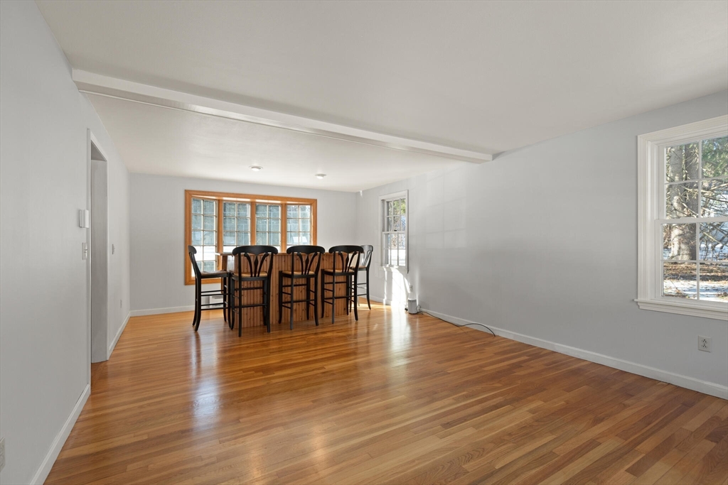 196 Dunstable Road North Chelmsford, MA 01863 - Photo 8 of 42 Gallery Image 8