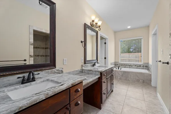 $434,900 | 2904 Castellon Court, Bryan, TX 77808