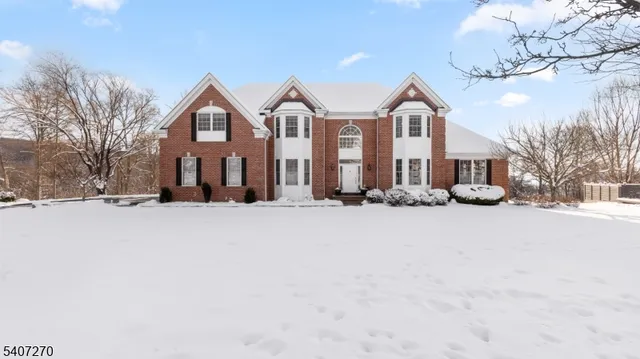 $989,000 | 6 Stone Hill Court, Hackettstown, NJ 07840