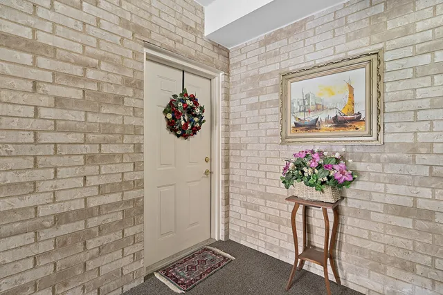 $247,900 | 18431 Pine Cone Drive, Unit 1, Tinley Park, IL 60477