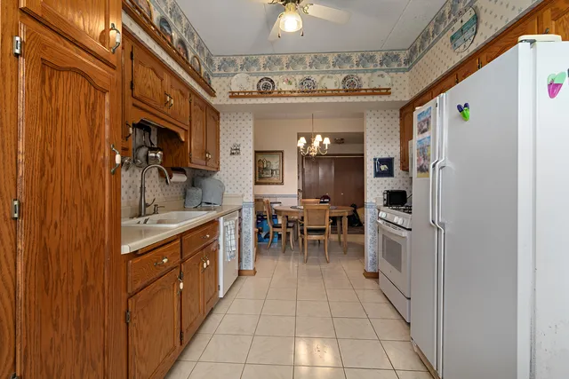 $247,900 | 18431 Pine Cone Drive, Unit 1, Tinley Park, IL 60477