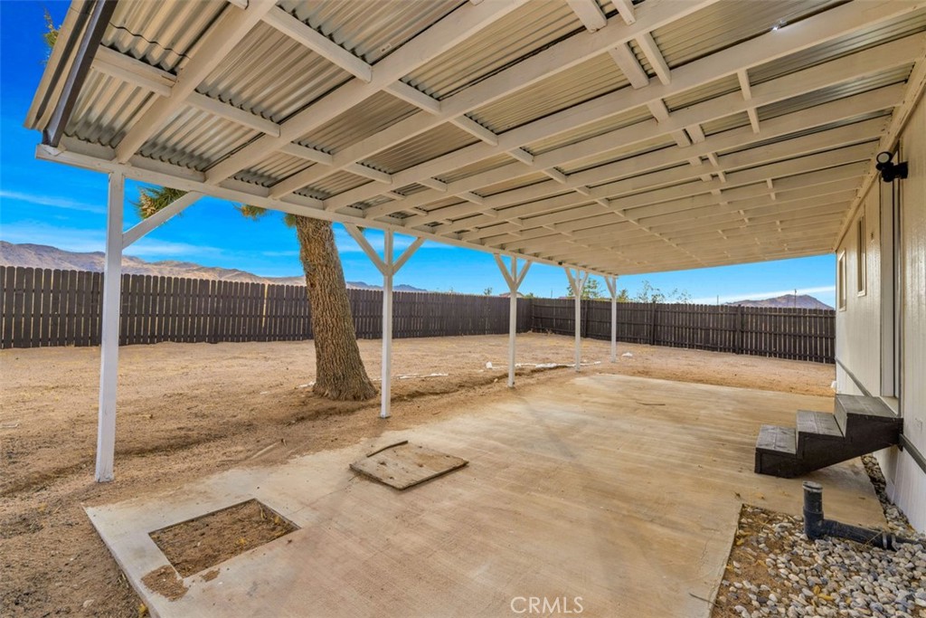 55757 Linn Road Landers, CA 92285 - Photo 26 of 41 Spacious Main House Backyard
