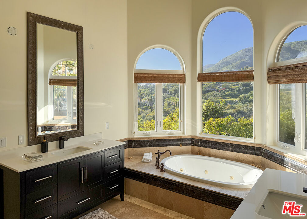 31280 Bailard Road Malibu, CA 90265 - Photo 17 of 53