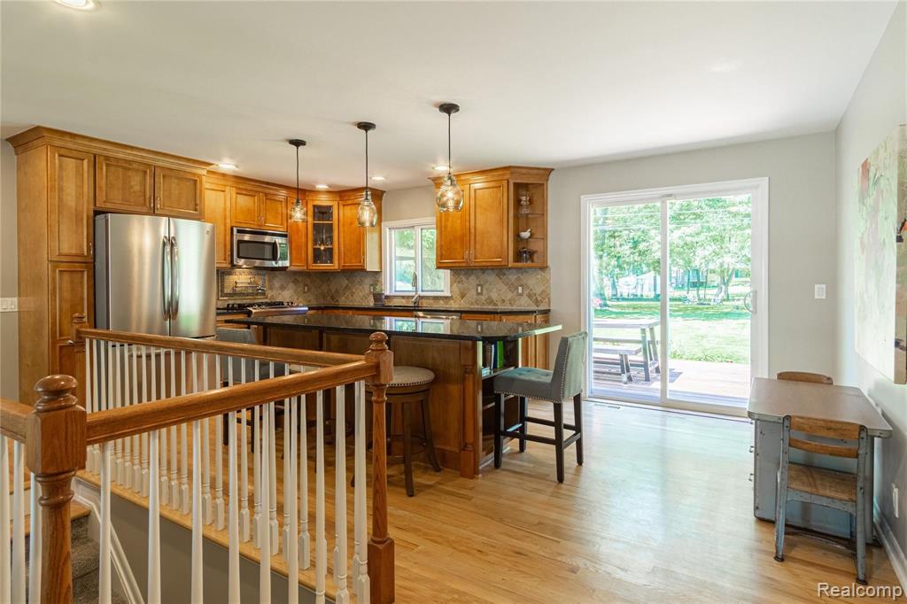 93 Texas Avenue Rochester Hills, MI 48309 - Photo 14 of 39