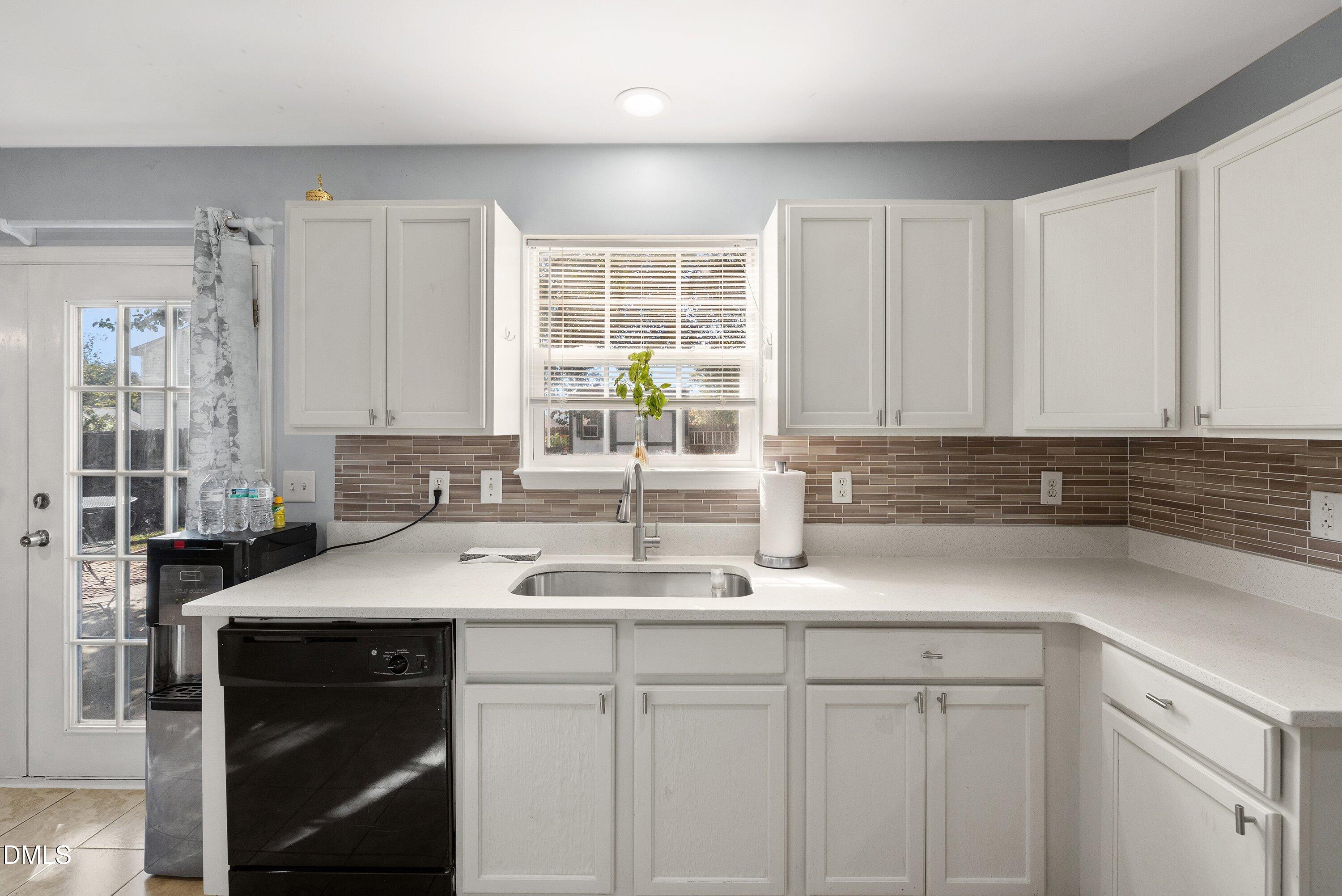 4018 Rothfield Lane Raleigh, NC 27616 - Photo 17 of 44 Kitchen
