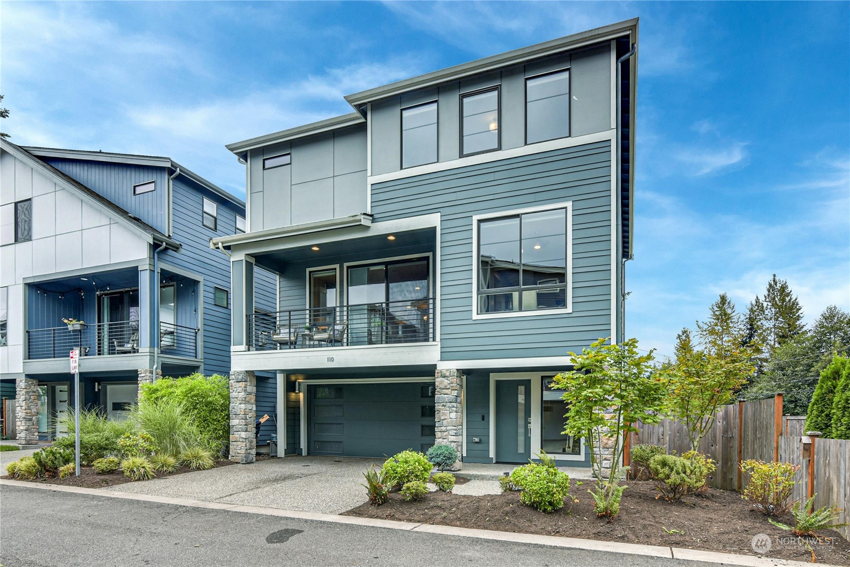 110 198th Street Southeast, Unit 1 Bothell, WA 98012 - Photo 2 of 32