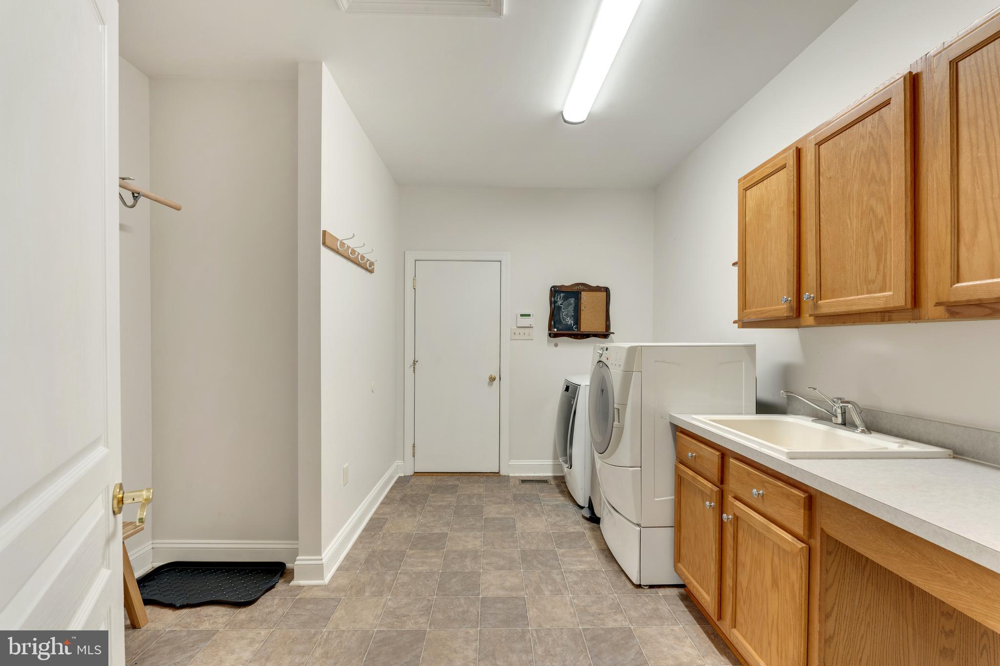 4346 Basford Road Frederick, MD 21703 - Photo 129 of 149 Large mudroom and laundry room