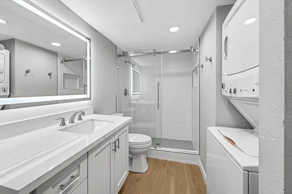 $1,700 | 7555 Katy Freeway, Unit 146, Houston, TX 77024