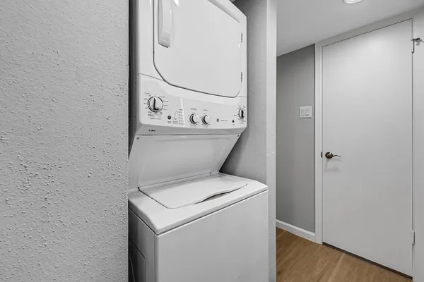 $1,700 | 7555 Katy Freeway, Unit 146, Houston, TX 77024