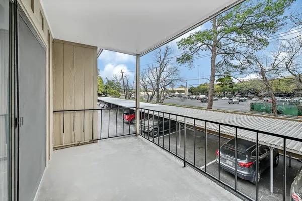 $1,700 | 7555 Katy Freeway, Unit 146, Houston, TX 77024