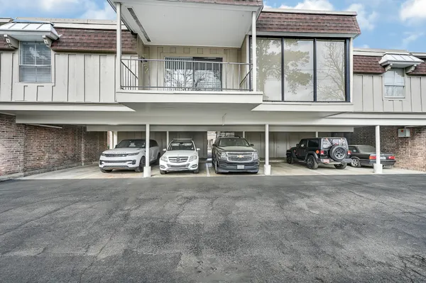 $1,700 | 7555 Katy Freeway, Unit 146, Houston, TX 77024