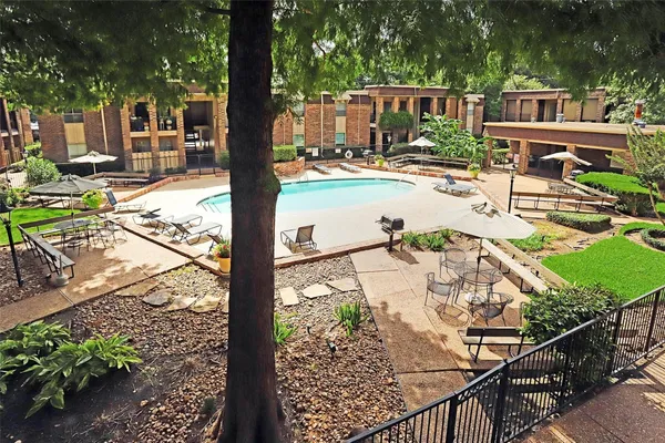 $1,700 | 7555 Katy Freeway, Unit 146, Houston, TX 77024