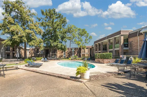 $1,700 | 7555 Katy Freeway, Unit 146, Houston, TX 77024