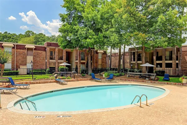 $1,700 | 7555 Katy Freeway, Unit 146, Houston, TX 77024