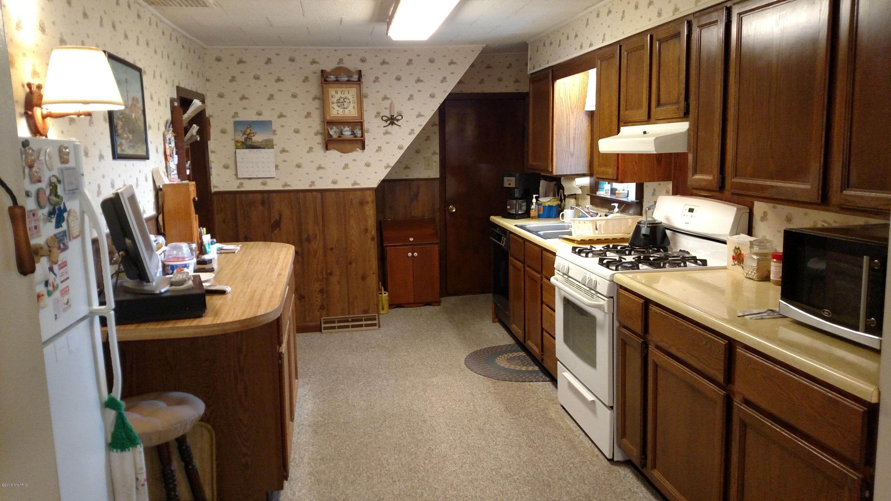 958 Johnson Road Saranac, MI 48881 - Photo 3 of 10 IMG_20160713_174638874