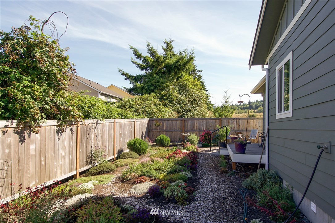 161 Stratus Loop Sequim, WA 98382 - Photo 14 of 34 a garden view with seating space