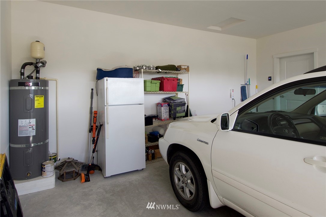 161 Stratus Loop Sequim, WA 98382 - Photo 32 of 34 a utility room with dryer and washer