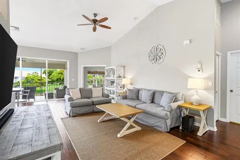 $3,150 | 5615 Sherborn Drive, Unit 201, Naples, FL 34110