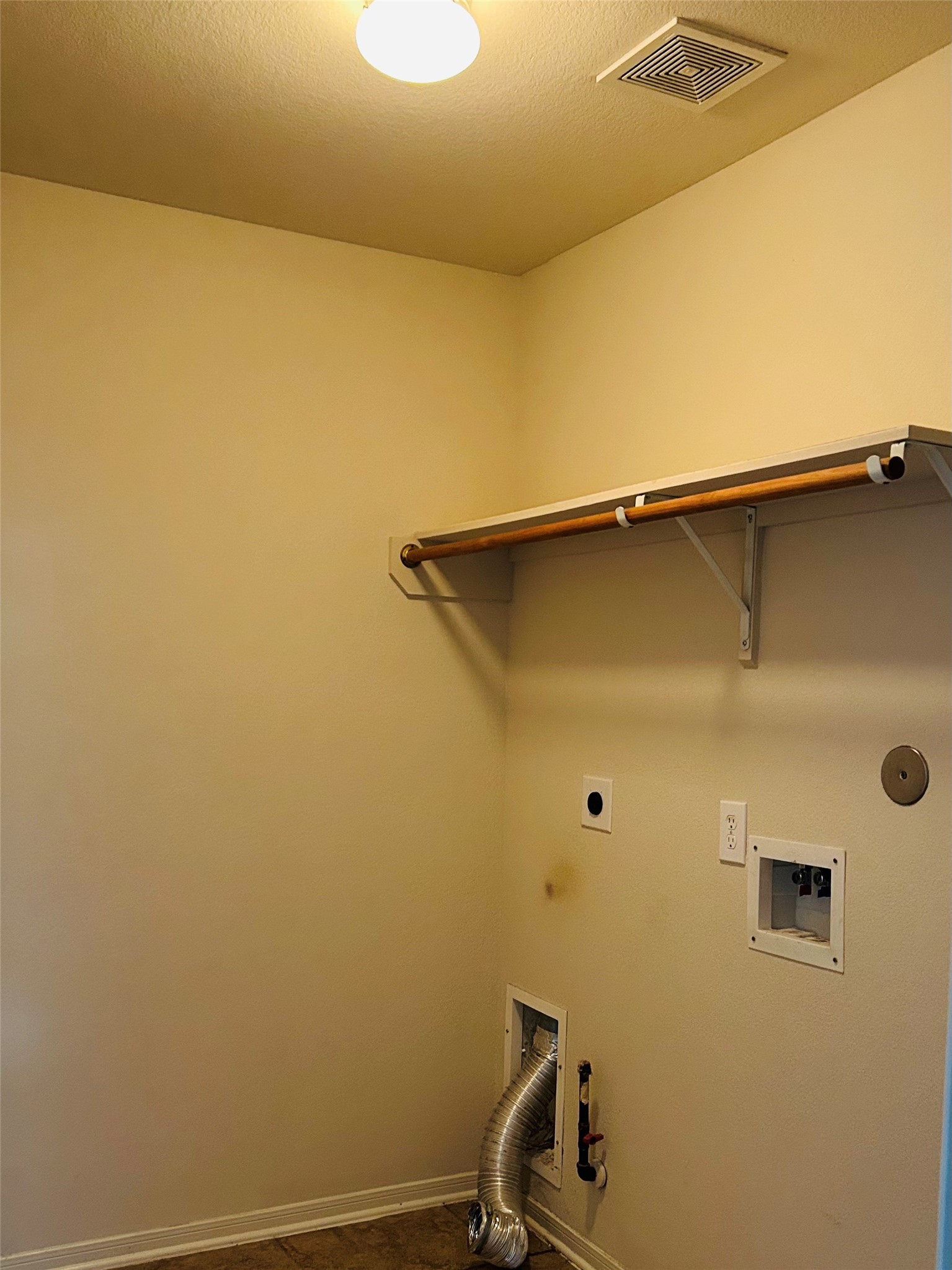 19318 Brook Village Road Houston, TX 77084 - Photo 14 of 17 laundry connections