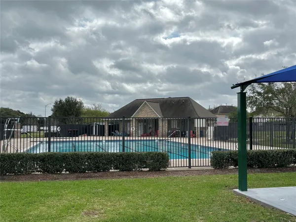 $1,925 | 19318 Brook Village Road, Houston, TX 77084