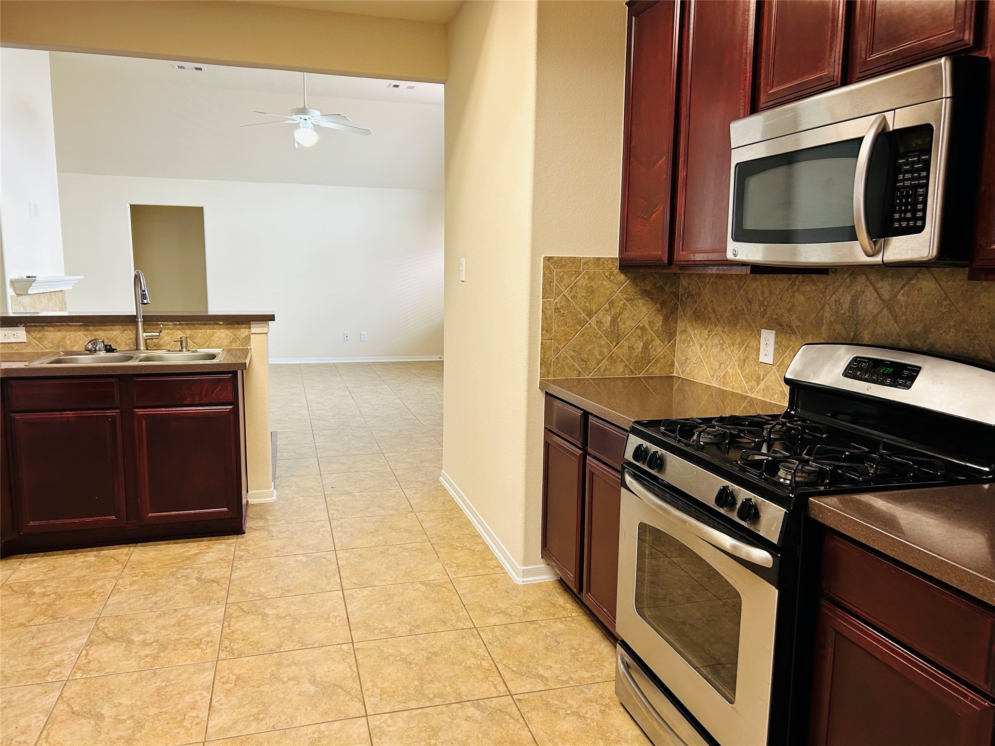 19318 Brook Village Road Houston, TX 77084 - Photo 2 of 17