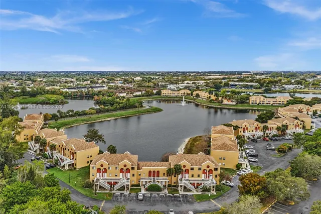 $194,900 | 5200 Northwest 31st Avenue, Unit 175, Fort Lauderdale, FL 33309