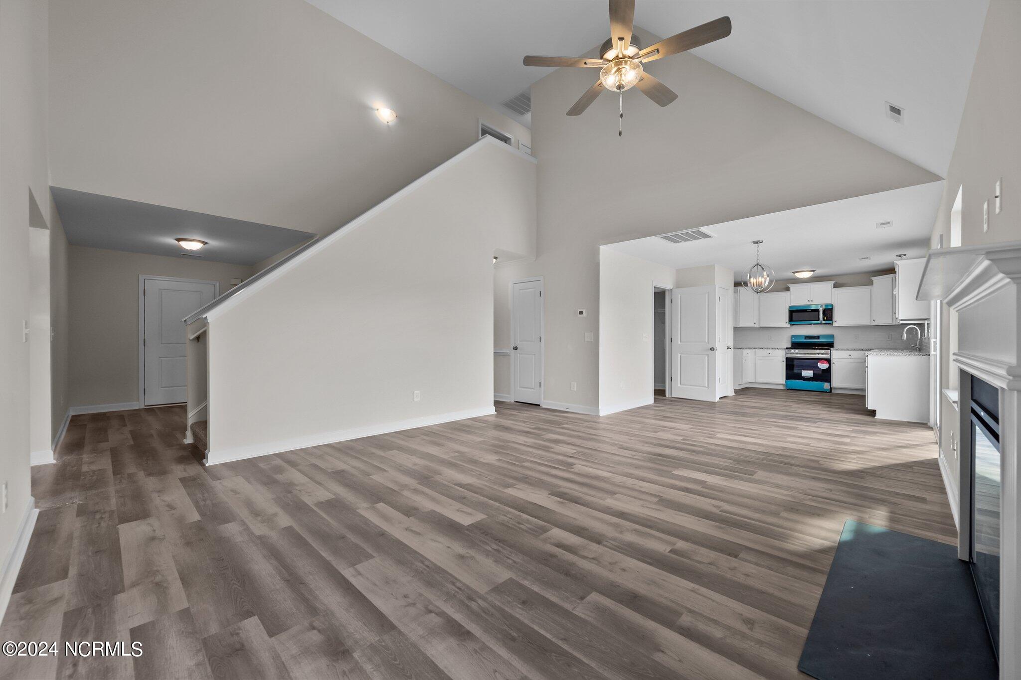 200 Slater Way Jacksonville, NC 28540 - Photo 13 of 41 9-web-or-mls-_Z728596