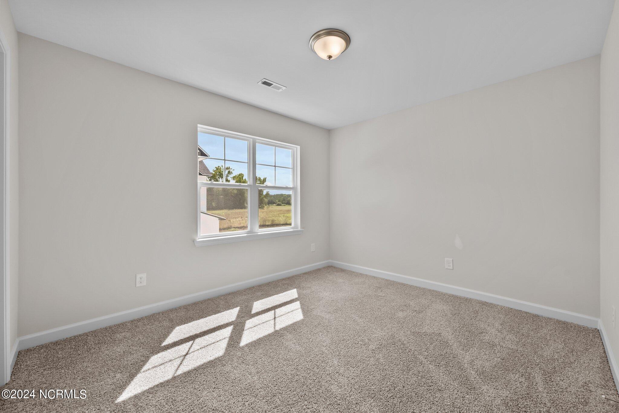 200 Slater Way Jacksonville, NC 28540 - Photo 29 of 41 29-web-or-mls-_Z728770