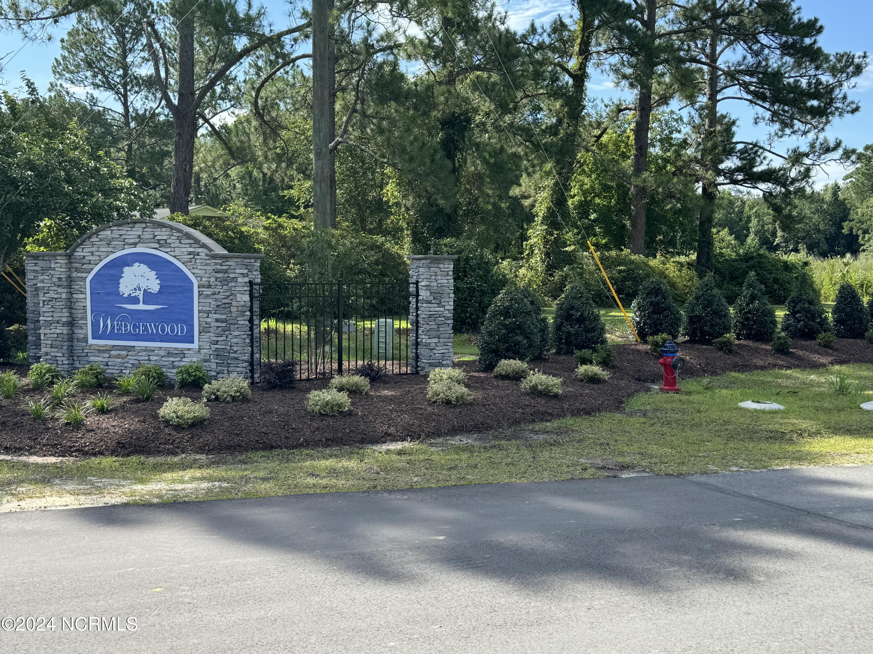200 Slater Way Jacksonville, NC 28540 - Photo 5 of 41 IMG_0478